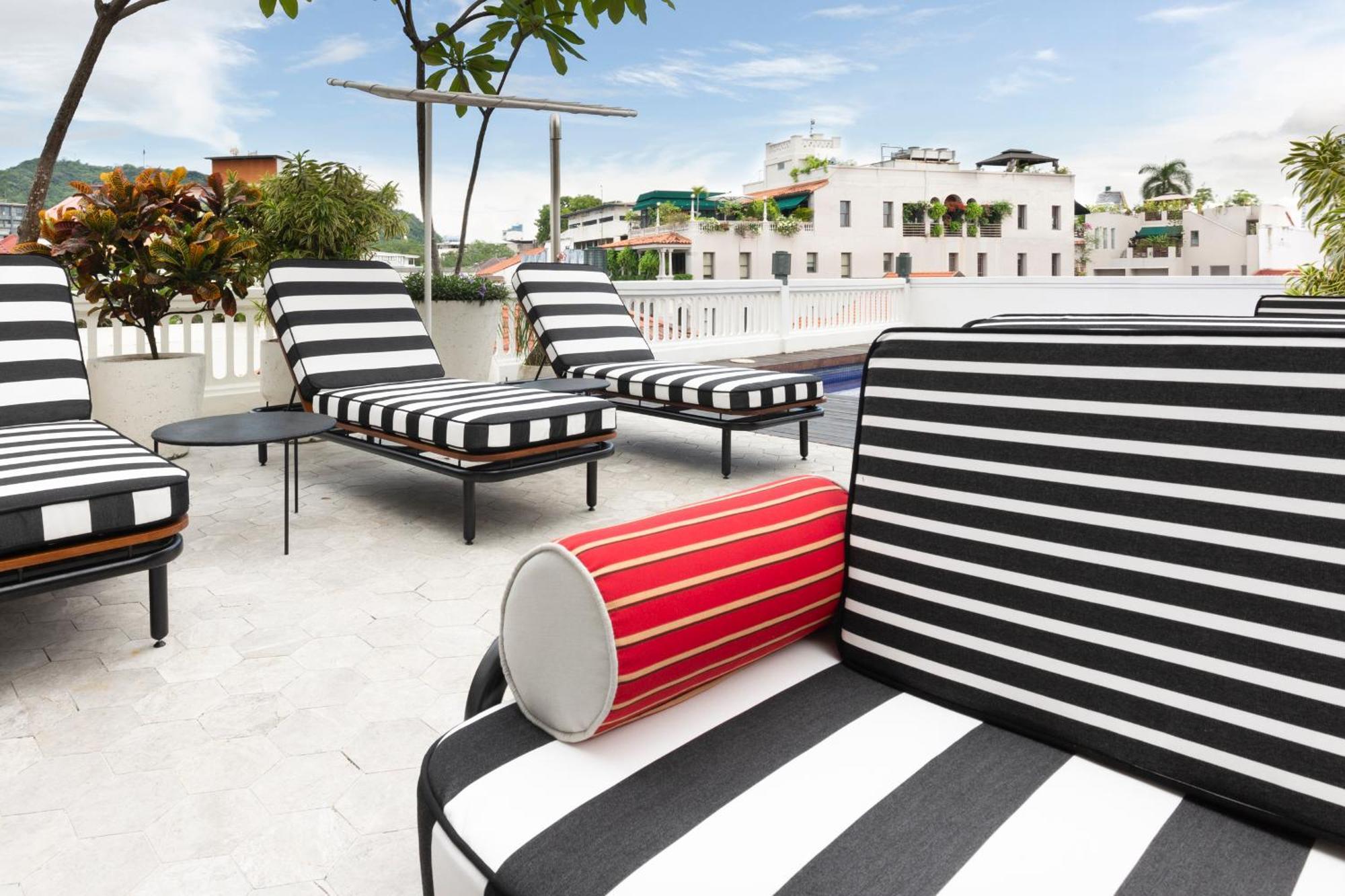 American Trade Hotel